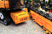 Load image into Gallery viewer, UH6349 Universal Hobbies 1:32 Scale New Holland CR10.90 2023 Combine Harvester with grain header