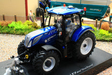 Load image into Gallery viewer, UH6364 Universal Hobbies 132 Scale New Holland T7.190 Auto Command 2022 4wd Tractor