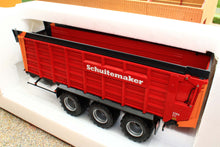 Load image into Gallery viewer, UH6409 Universal Hobbies 1:32 Scale Schuiitemaker Siwa 840 Triple Axle Trailer Limited Edition