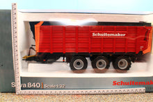 Load image into Gallery viewer, UH6409 Universal Hobbies 1:32 Scale Schuiitemaker Siwa 840 Triple Axle Trailer Limited Edition