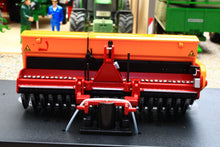 Load image into Gallery viewer, UH6487 Universal Hobbies 1:32 Scale Vredo Agri 290 Overseeder Limited Edition
