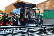 Load image into Gallery viewer, UH6624 Universal Hobbies Fendt Ideal 10T Combine Harvester