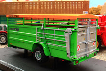 Load image into Gallery viewer, UH6627 Universal Hobbies 1:32 Scale Joskin Betimax RDS P6000 Livestock Trailer in Limited Edition Green