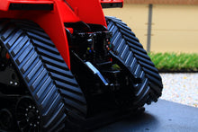 Load image into Gallery viewer, UH6654 Universal Hobbies Case IH Quadtrac 715 Tractor ** NOW IN **