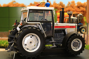 UH6687 Universal Hobbies Massey Ferguson 2725 Jubilee Ltd Edition