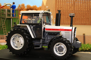 UH6687 Universal Hobbies Massey Ferguson 2725 Jubilee Ltd Edition