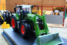 Load image into Gallery viewer, UH6688 Universal Hobbies Fendt 618 Vario Tractor with Loader