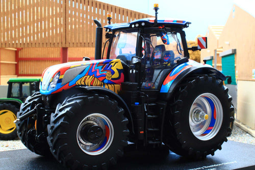 UH6698 New Holland T7 300 Limited 'Basildon' Edition Tractor