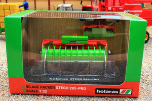 UH6711 Universal Hobbies 1:32 Scale Holaras Stego 285 Pro Silage and Maize Packer