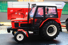 Load image into Gallery viewer, UH6719 Universal Hobbies 1:32 Scale Zetor 7711 2WD Tractor