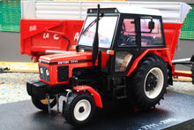Load image into Gallery viewer, UH6719 Universal Hobbies 1:32 Scale Zetor 7711 2WD Tractor
