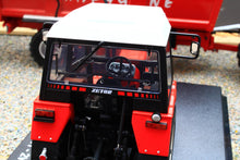 Load image into Gallery viewer, UH6719 Universal Hobbies 1:32 Scale Zetor 7711 2WD Tractor