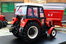 Load image into Gallery viewer, UH6719 Universal Hobbies 1:32 Scale Zetor 7711 2WD Tractor