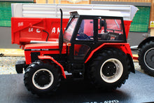 Load image into Gallery viewer, UH6720 Universal Hobbies 1:32 Scale Zetor 7745 4WD Tractor