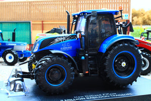 UH6744 Universal Hobbies New Holland T7.225 Limited '2,000,000' Edition Tractor
