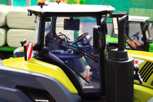 Load image into Gallery viewer, UH6752 Universal Hobbies 1:32 Scale Claas Axion 930 Terra Trac Limited Edition