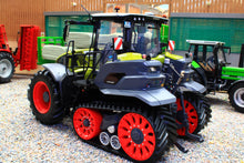 Load image into Gallery viewer, UH6752 Universal Hobbies 1:32 Scale Claas Axion 930 Terra Trac Limited Edition