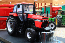 Load image into Gallery viewer, UH6759 Universal Hobbies 1:32 Scale Case International 1594 2WD Tractor
