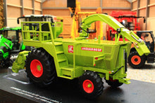 Load image into Gallery viewer, UH6772 Universal Hobbies 1:32 Scale Claas Jaguar 80SF with Pick Up Head LIMITED EDITION