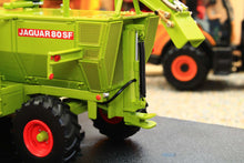 Load image into Gallery viewer, UH6772 Universal Hobbies 1:32 Scale Claas Jaguar 80SF with Pick Up Head LIMITED EDITION