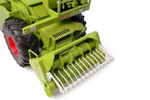 Load image into Gallery viewer, UH6772 Universal Hobbies 1:32 Scale Claas Jaguar 80SF with Pick Up Head