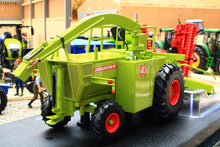 Load image into Gallery viewer, UH6774 Universal Hobbies 1:32 Scale Claas Jaguar 80SF with Corn Header Limited Edition