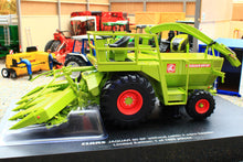 Load image into Gallery viewer, UH6774 Universal Hobbies 1:32 Scale Claas Jaguar 80SF with Corn Header Limited Edition