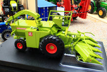 Load image into Gallery viewer, UH6774 Universal Hobbies 1:32 Scale Claas Jaguar 80SF with Corn Header Limited Edition