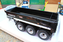 Load image into Gallery viewer, UH6798 Universal Hobbies 1:32 Scale Joskin Trans KTP 27/65 Trailer Black Edition