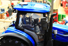 Load image into Gallery viewer, UH6810 Universal Hobbies New Holland T7.210 Dynamic Blue 4WD Tractor