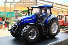 Load image into Gallery viewer, UH6810 Universal Hobbies New Holland T7.210 Dynamic Blue 4WD Tractor