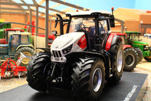 Load image into Gallery viewer, UH6812 Universal Hobbies Steyr 6200 Impluls CVT 4WD Tractor
