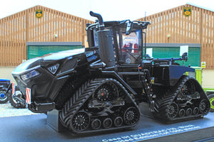 UH6820 Universal Hobbies Case IH Quadtrac 715 - Black Beauty