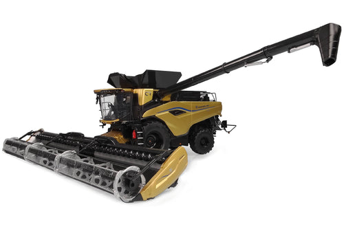 UH6829 Universal Hobbies New Holland CR11 Combine Harvester Gold Show Edition (Agritechnica 2023)