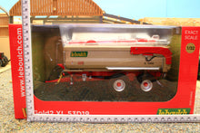 Load image into Gallery viewer, UH6837 Universal Hobbies 1:32 Scale LeBoulch Gold 2 XL 53D19 Silage Trailer