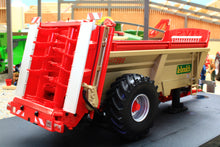Load image into Gallery viewer, UH6838 Universal Hobbies 1:32 Scale LeBoulch HVS 51S12 Rear Discharge Spreader
