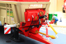 Load image into Gallery viewer, UH6838 Universal Hobbies 1:32 Scale LeBoulch HVS 51S12 Rear Discharge Spreader