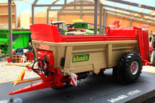 Load image into Gallery viewer, UH6838 Universal Hobbies 1:32 Scale LeBoulch HVS 51S12 Rear Discharge Spreader