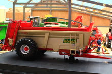 Load image into Gallery viewer, UH6838 Universal Hobbies 1:32 Scale LeBoulch HVS 51S12 Rear Discharge Spreader