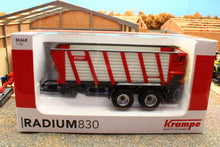 Load image into Gallery viewer, UH6866 Universal Hobbies 1:32 Scale Krampe Radium 830 Walking Floor Trailer Limited Edition