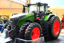 Load image into Gallery viewer, UH6876 Universal Hobbies 1:32 Scale Fendt 1052 Vario 4WD Tractor US Version with Row Crop Duals