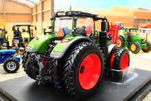 Load image into Gallery viewer, UH6876 Universal Hobbies 1:32 Scale Fendt 1052 Vario 4WD Tractor US Version with Row Crop Duals