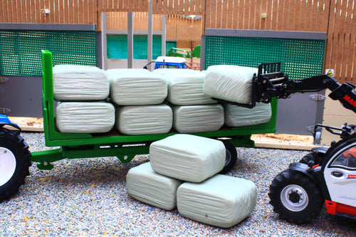 UH6881 Universal Hobies 1:32 Scale Green Wrapped Square Silage Bales x 20 - very realistic!