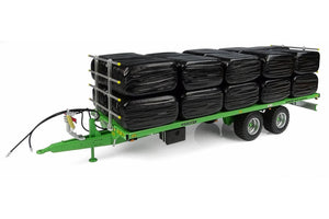 UH6882 Universal Hobbies 1:32 scale Pack of Square Black Silage Bales
