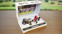 Load image into Gallery viewer, UH7125 Universal Hobbies Ferguson FE35 &amp; Massey Ferguson 35 Gift Set