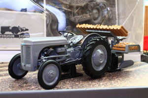 UH7127 Universal Hobbies Ferguson TE 20 Tractor with Ferguson Potato Planter