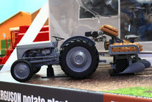 Load image into Gallery viewer, UH7127 Universal Hobbies Ferguson TE 20 Tractor with Ferguson Potato Planter