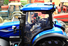 Load image into Gallery viewer, UH7201 Universal Hobbies New Holland T7.225 Blue Power 4WD Tractor