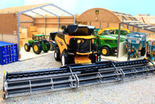Load image into Gallery viewer, UH7237 Universal Hobbies New Holland CR11 Combine Harvester with wheels in Yellow