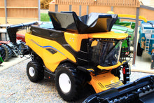 Load image into Gallery viewer, UH7237 Universal Hobbies New Holland CR11 Combine Harvester with wheels in Yellow